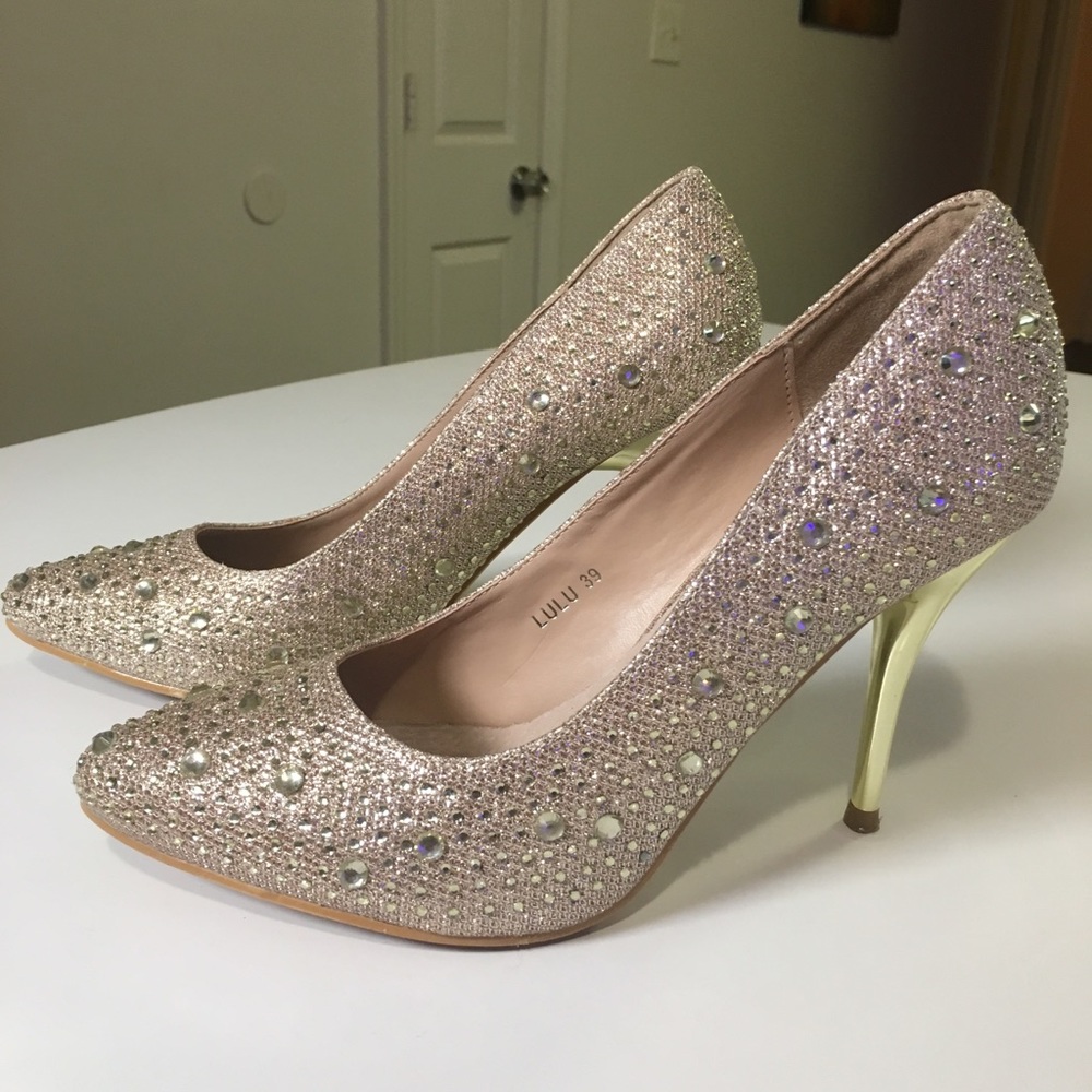 Gorgeous Champagne Pumps